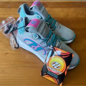 Heelys Gray and Pink Wheeled Shoes